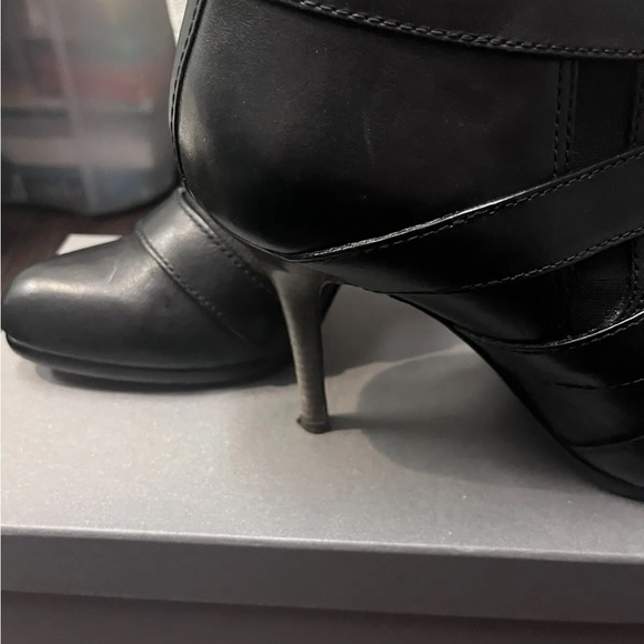 COPY - EUC Women's Coach Tessie Pull On Ankle Boots Booties Shoes Size 8 Black … - Picture 3 of 5